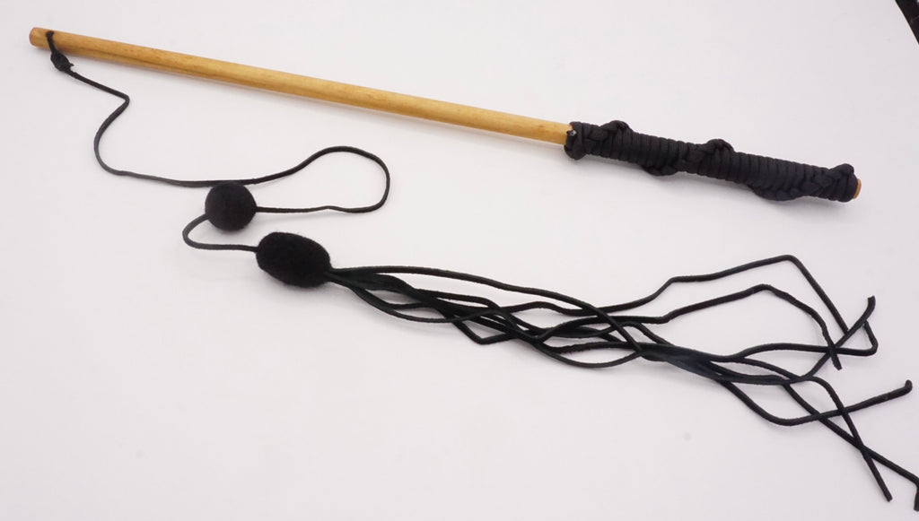 Swift Suede & Felt Teaser Wand (black)