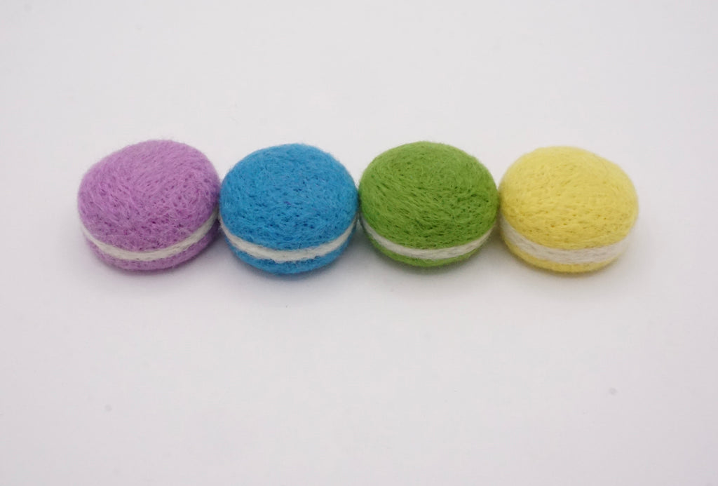 Zero Plastic Cat Toys