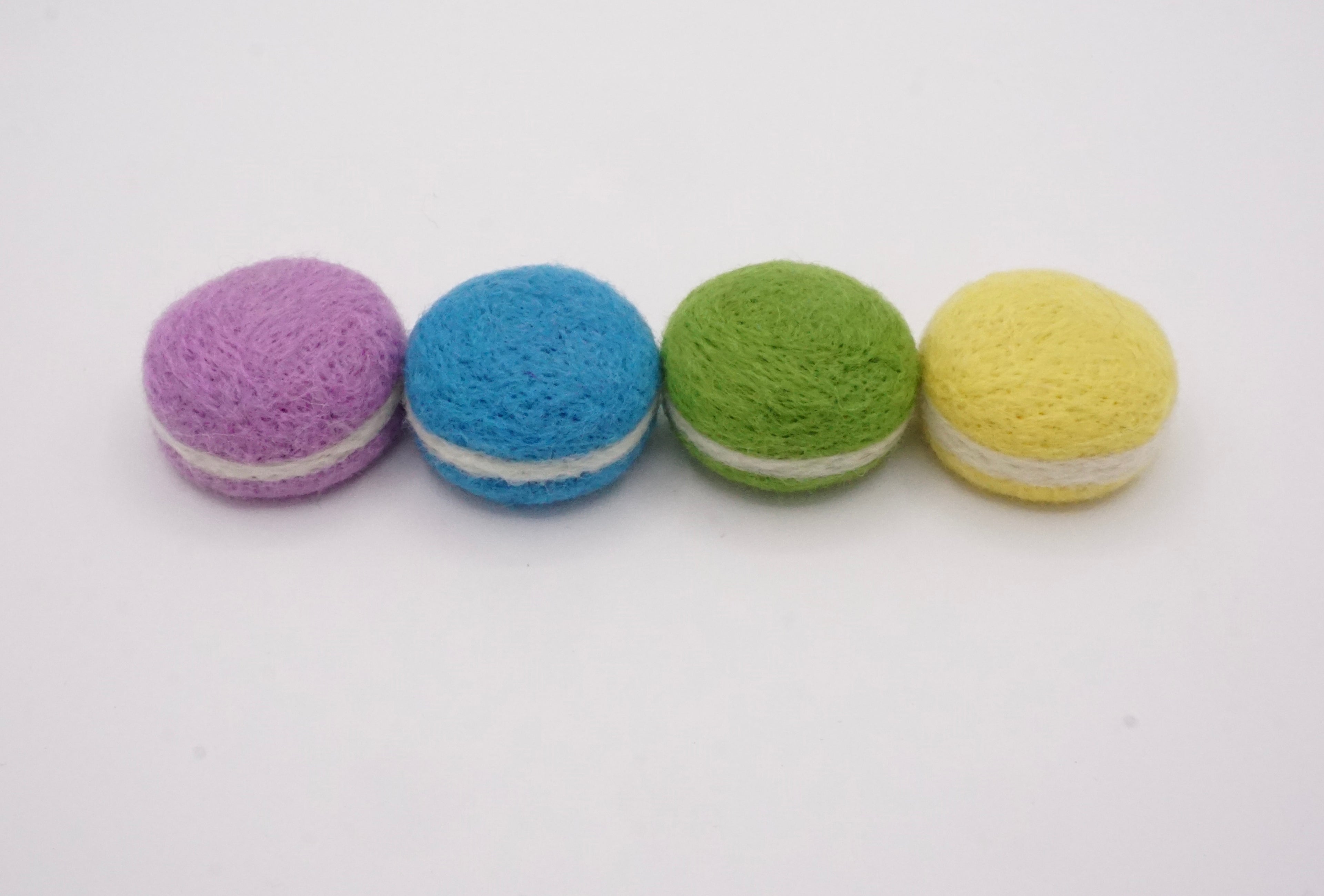 Zero Plastic Cat Toys