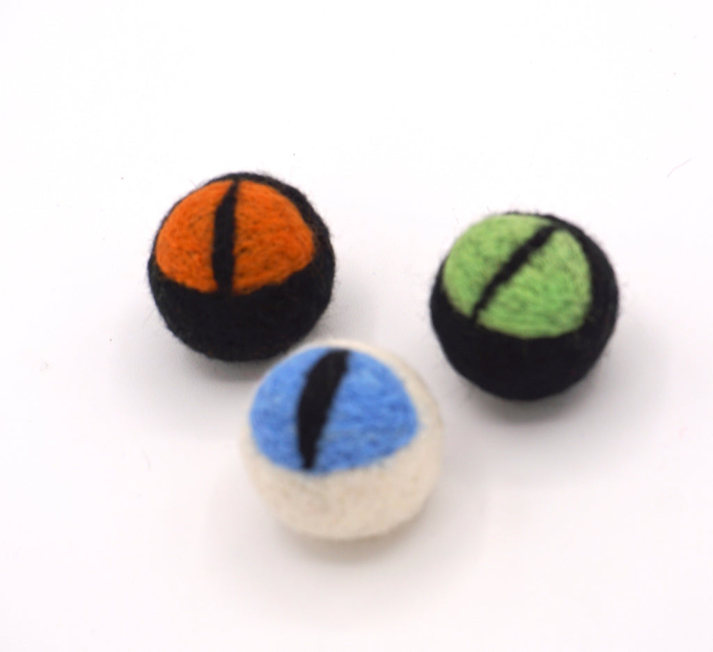 Needle felted cat eye toys for cats and kittens. 